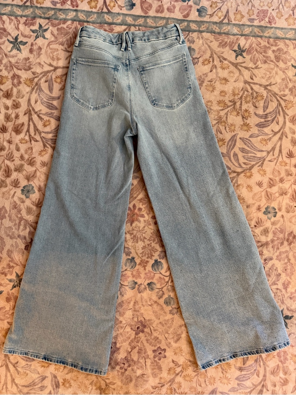 Good American Wide-Leg Jeans - Picture 4 of 5